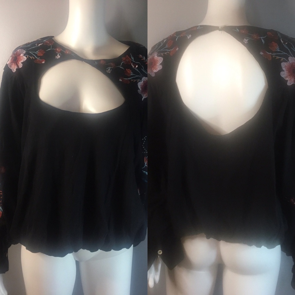 Free People Long Sleeve Top with Cut out Size M
